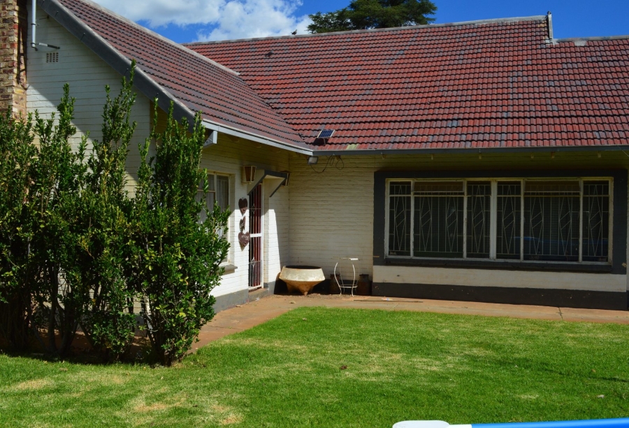 4 Bedroom Property for Sale in Stilfontein North West